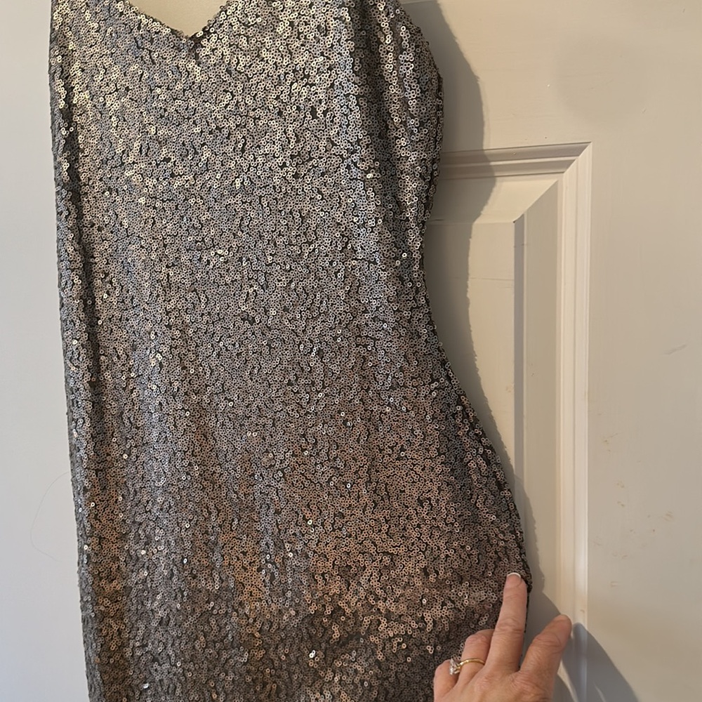 BNWT sequin mini - Picture 3 of 4